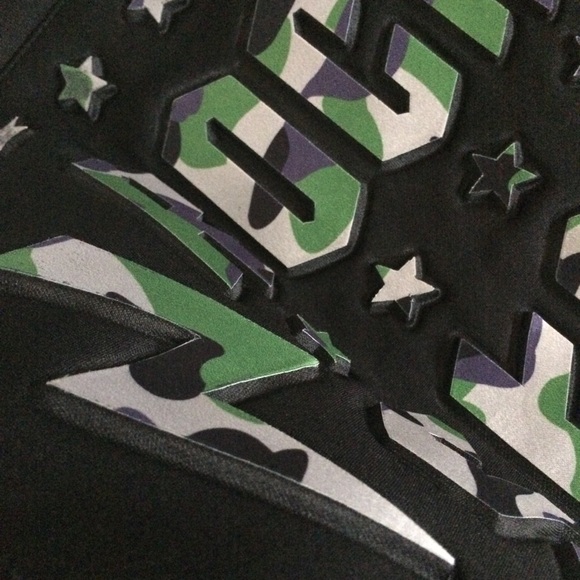 “Rock Star” CR-24 Chrome Edge Men’s Graphic Tee - Picture 3 of 8